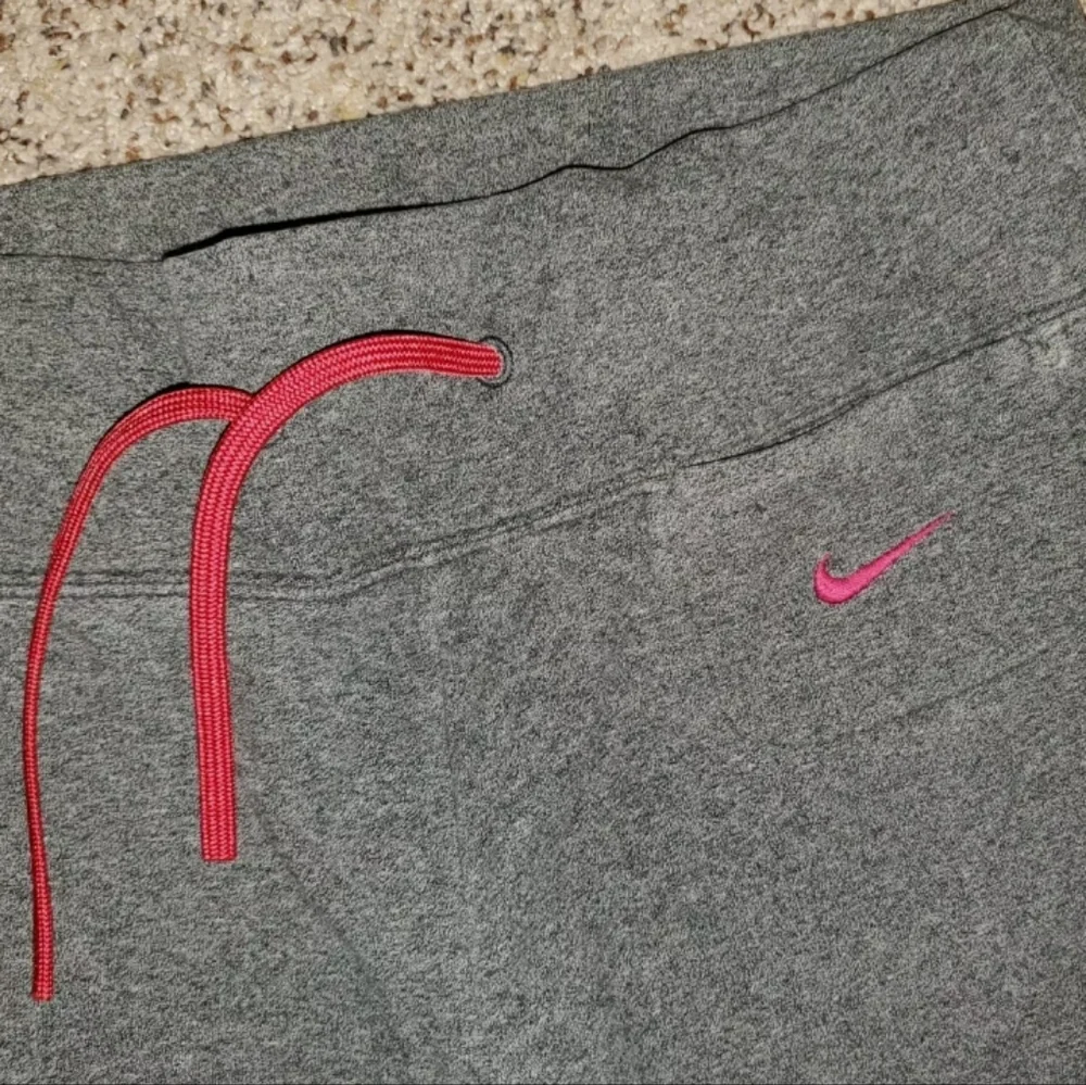 Nike DRI FIT Just Do It Athletic Running Yoga Gray Capri Pants - Picture 2 of 5